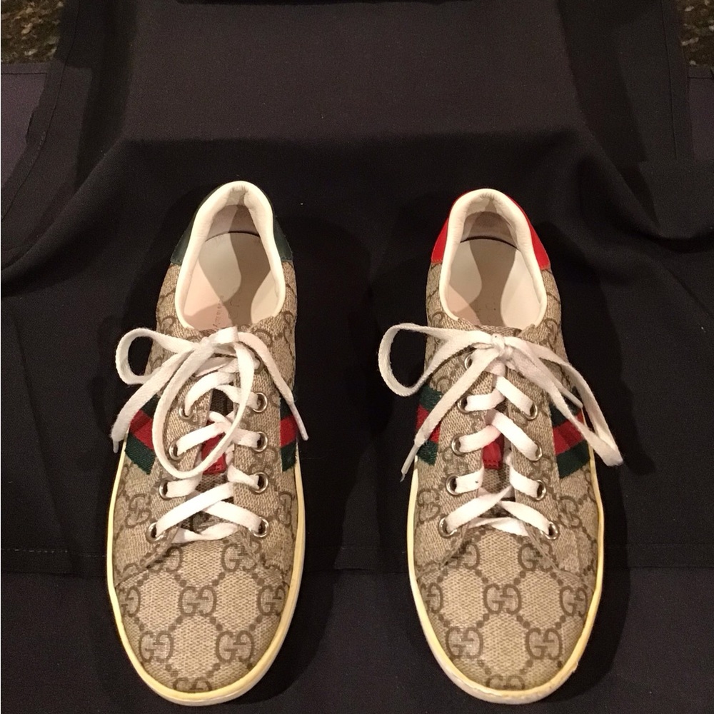 GUCCI Children’s Unisex Sneakers EU Size 33
US 1.5